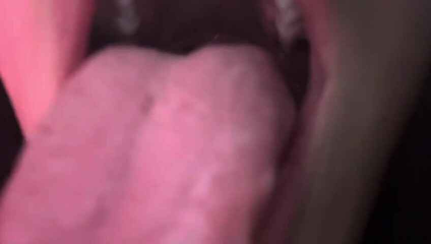 MadzzWorld - (kisses-licking)