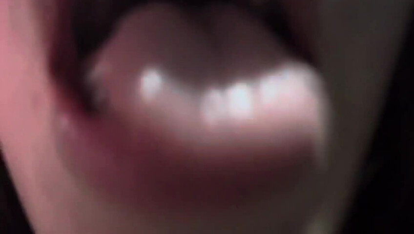 MadzzWorld - (kisses-licking)