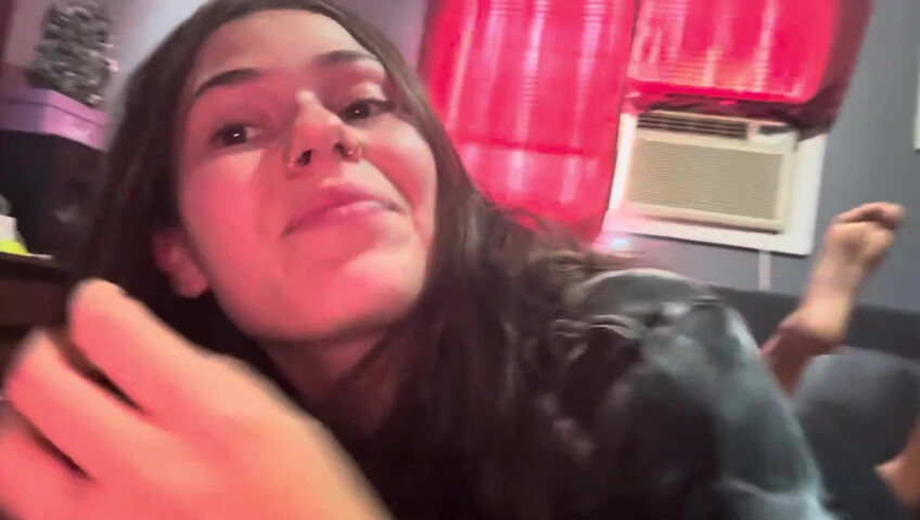 MadzzWorld - (kisses-licking)