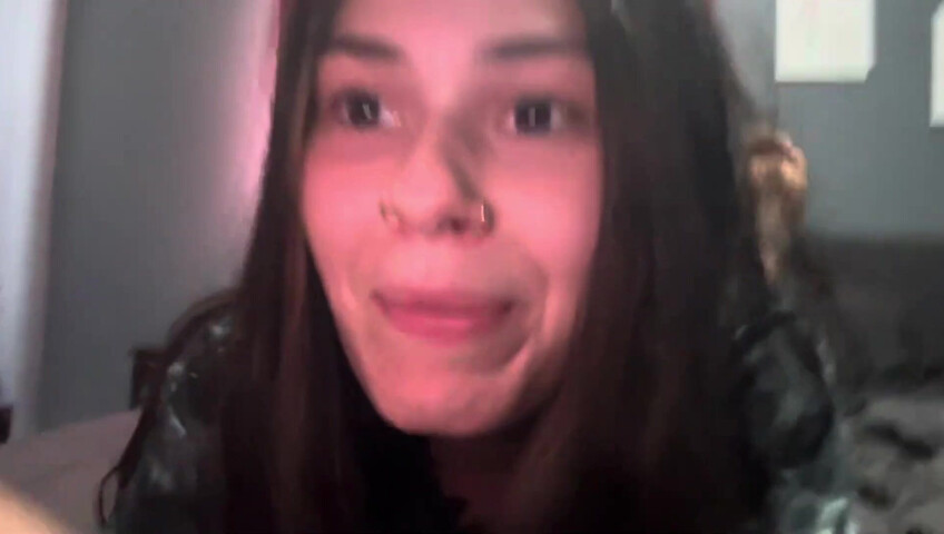 MadzzWorld - (kisses-licking)