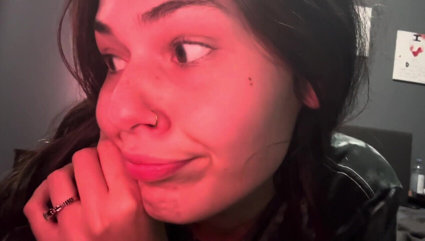 MadzzWorld - (kisses-licking)