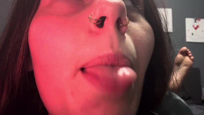 MadzzWorld - (kisses-licking)