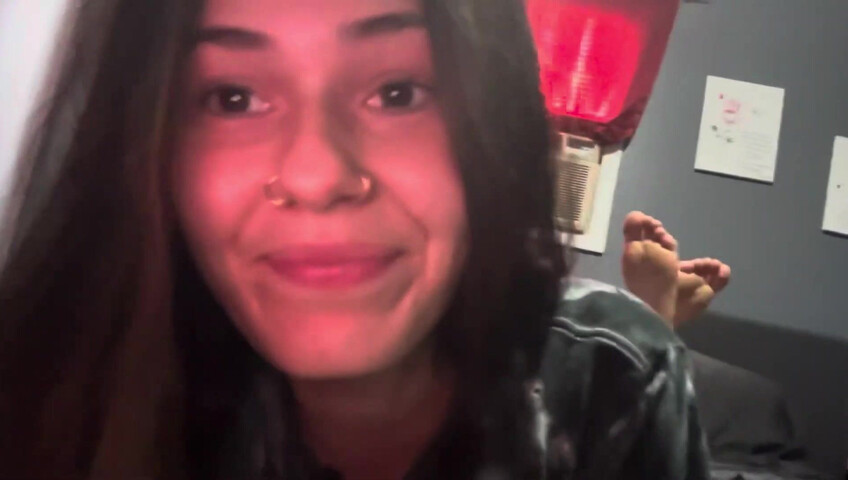 MadzzWorld - (kisses-licking)