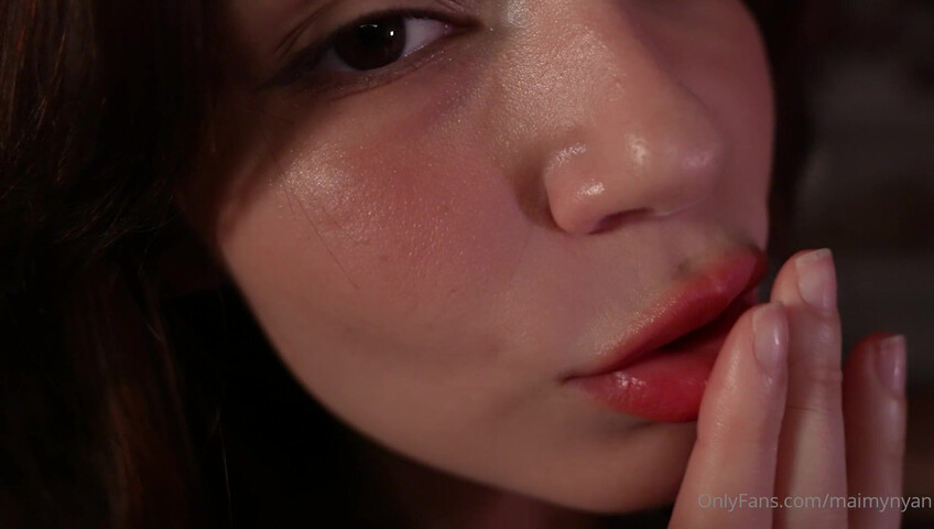 Maimy ASMR - 9 April 2025 - Kissing You