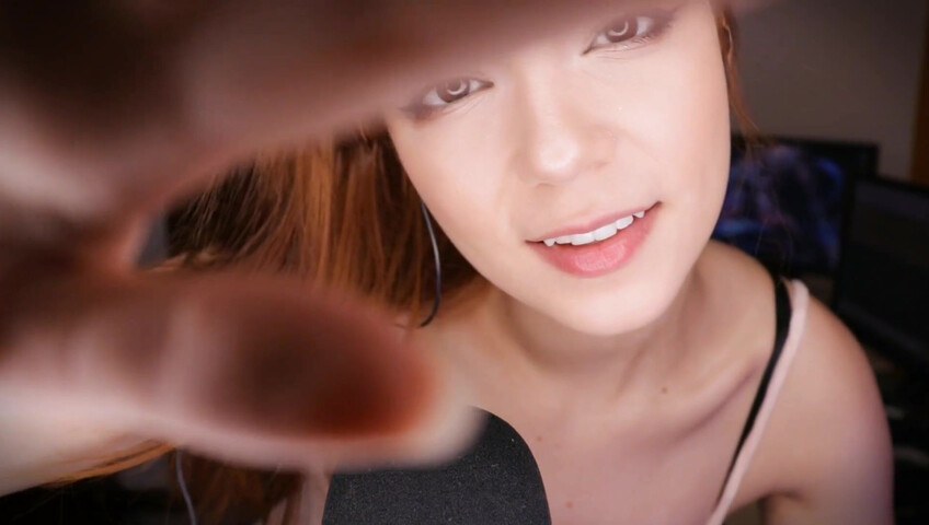 Maimy ASMR - Boobie Scratch