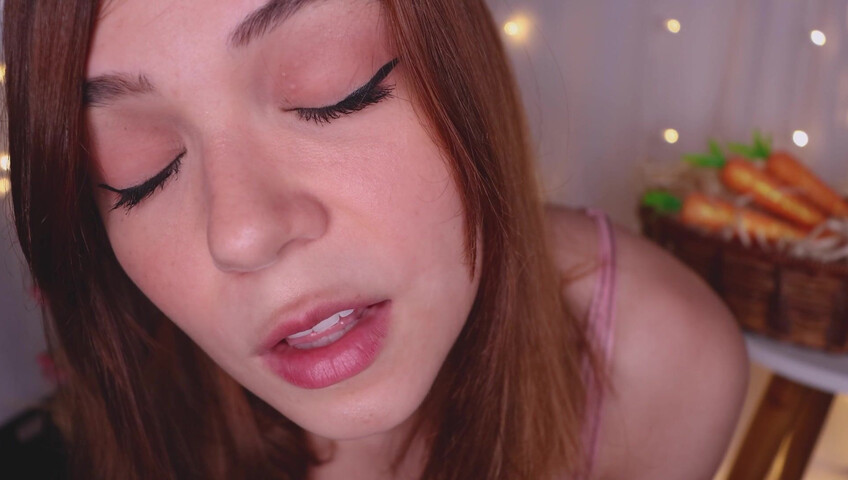 Maimy ASMR - Bunny Girl Wants Your Carrot