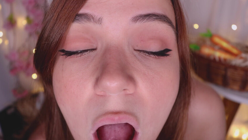 Maimy ASMR - Bunny Girl Wants Your Carrot