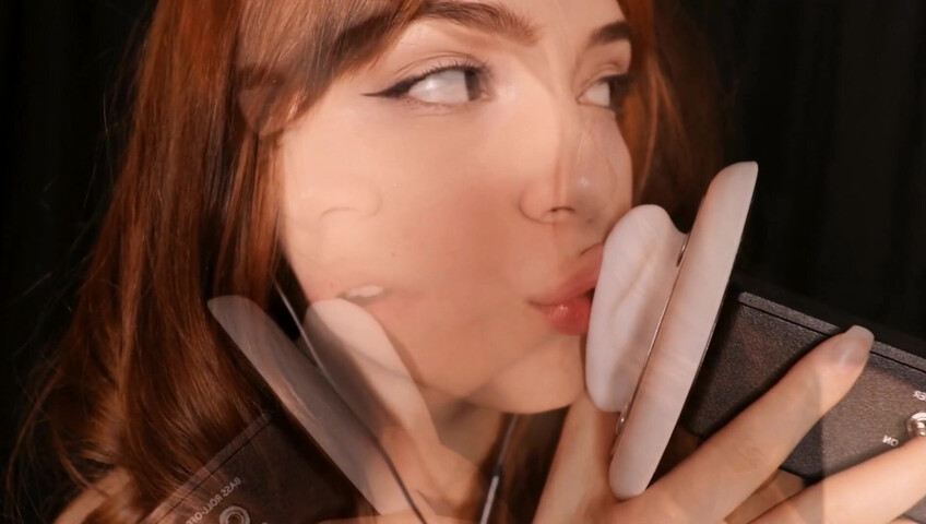 Maimy ASMR - Ear Licking