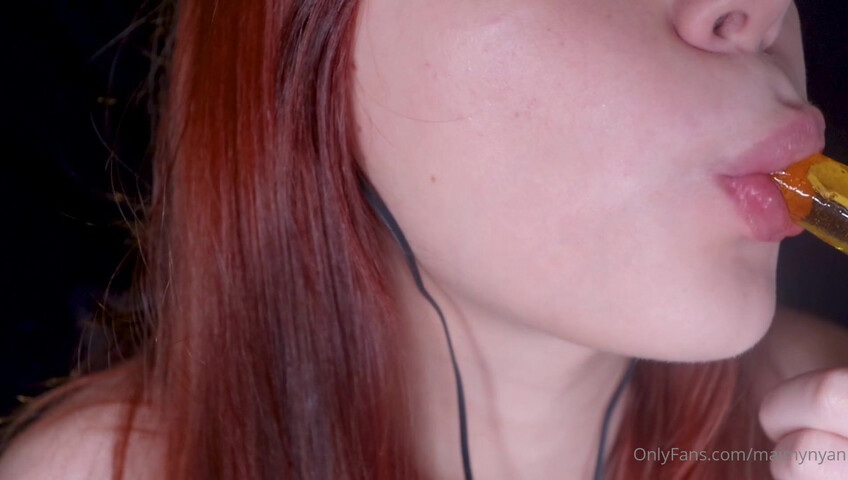 Maimy ASMR - Lollipop Sucking