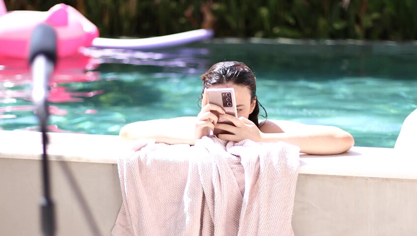 Maimy ASMR - Pool Live Stream