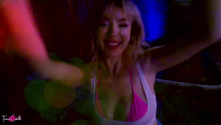 Mama Fiona - Rave Mom