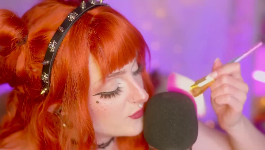 Mewlies ASMR - Close Your Eyes and Relax - Gentle Mic Brushing