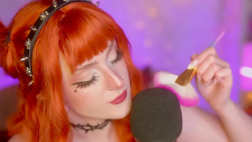 Mewlies ASMR - Close Your Eyes and Relax - Gentle Mic Brushing
