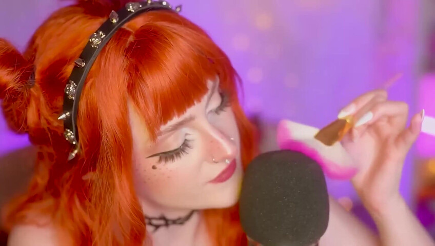 Mewlies ASMR - Close Your Eyes and Relax - Gentle Mic Brushing