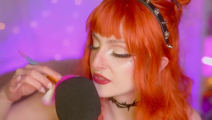 Mewlies ASMR - Close Your Eyes and Relax - Gentle Mic Brushing