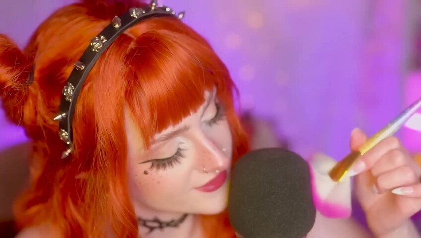 Mewlies ASMR - Close Your Eyes and Relax - Gentle Mic Brushing