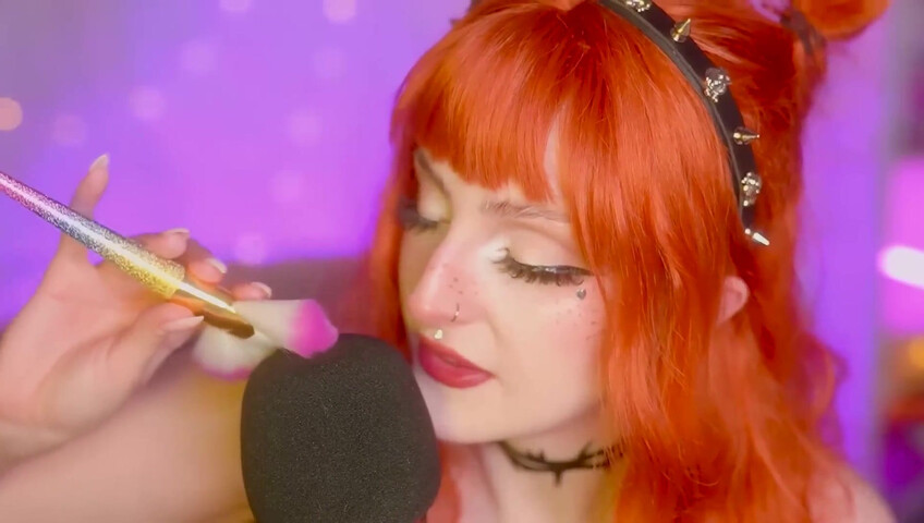 Mewlies ASMR - Close Your Eyes and Relax - Gentle Mic Brushing