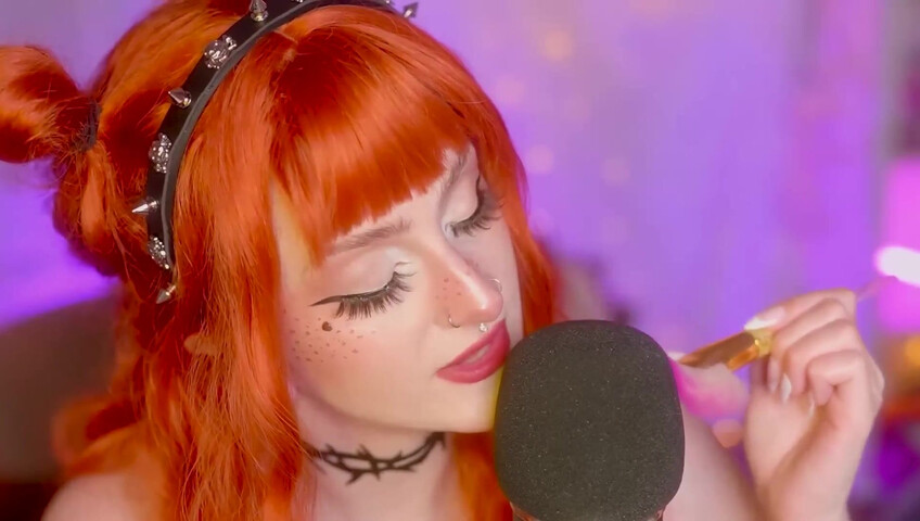 Mewlies ASMR - Close Your Eyes and Relax - Gentle Mic Brushing