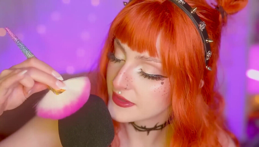 Mewlies ASMR - Close Your Eyes and Relax - Gentle Mic Brushing