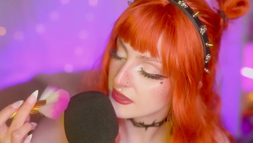 Mewlies ASMR - Close Your Eyes and Relax - Gentle Mic Brushing