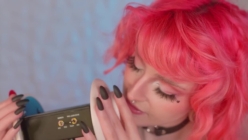 Mewlies ASMR - Ear Blowing ♡ Gentle Ear Massage