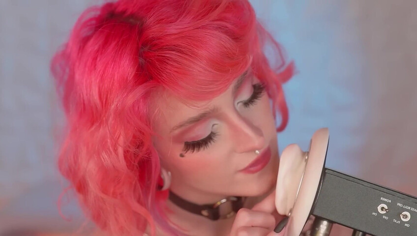 Mewlies ASMR - Ear Blowing ♡ Gentle Ear Massage