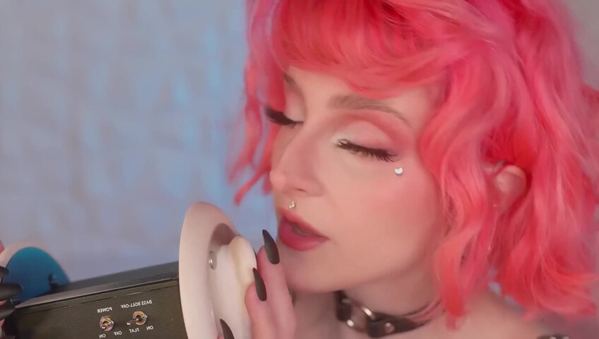 Mewlies ASMR - Ear Blowing ♡ Gentle Ear Massage