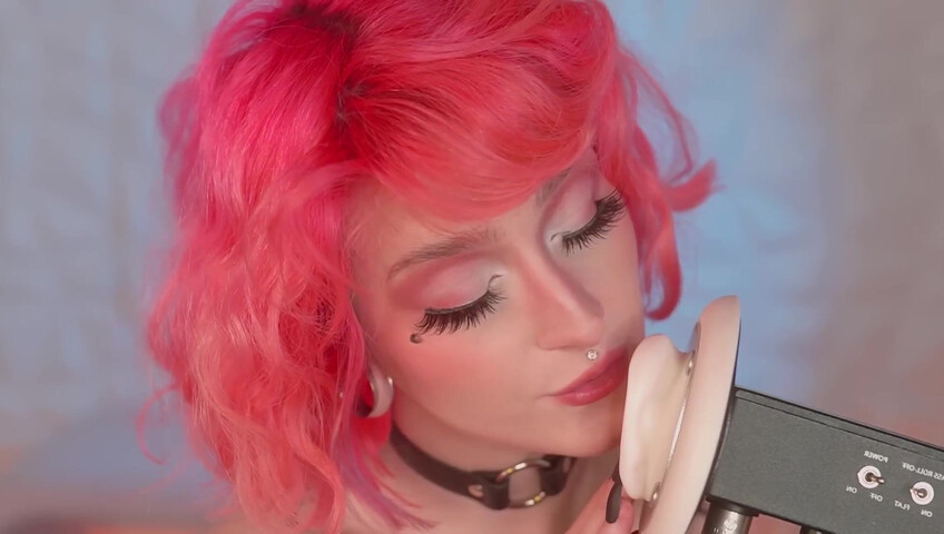 Mewlies ASMR - Ear Blowing ♡ Gentle Ear Massage