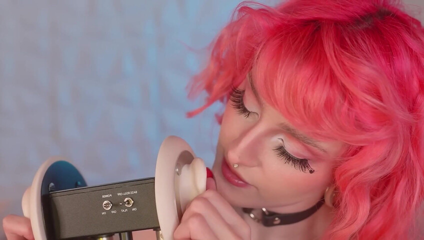 Mewlies ASMR - Ear Blowing ♡ Gentle Ear Massage