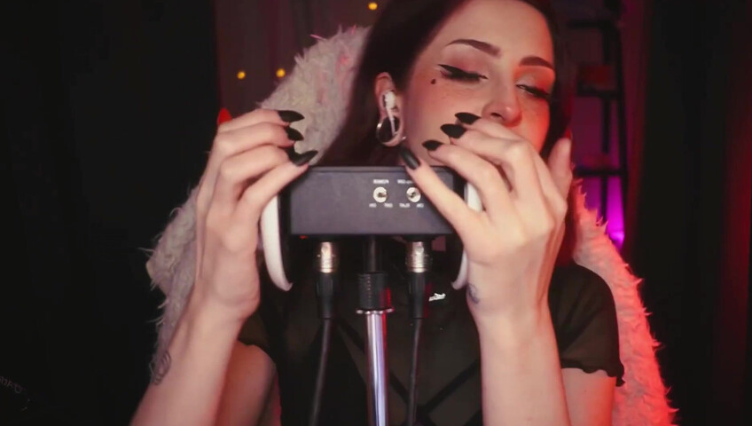 Mewlies ASMR - Patreon Exclusive  Blue-Tongue Ear Licking Just for You