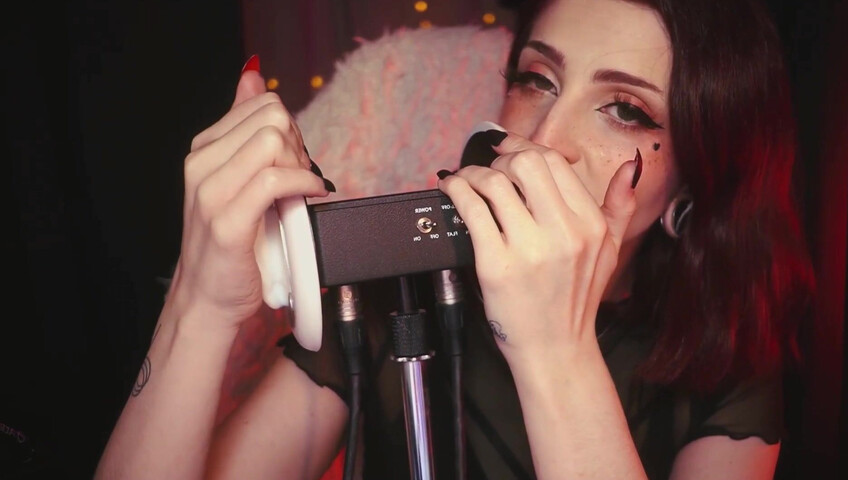 Mewlies ASMR - Patreon Exclusive  Blue-Tongue Ear Licking Just for You