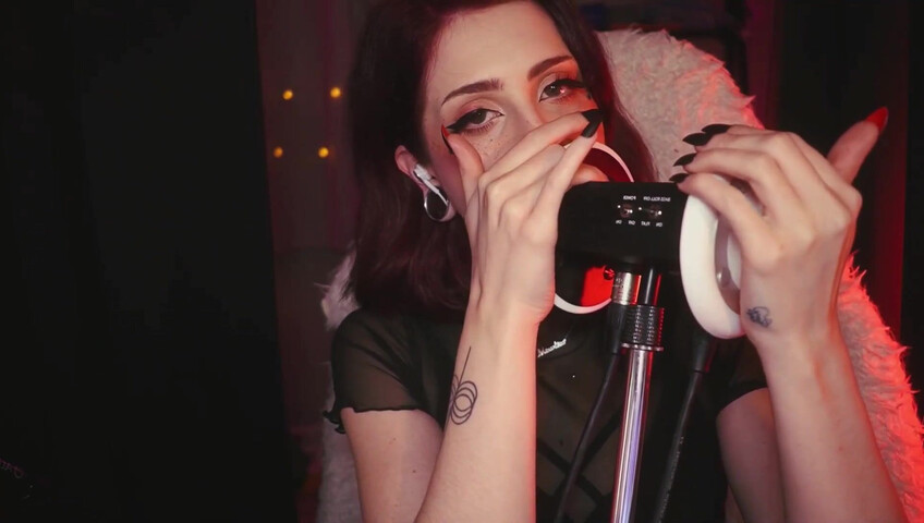 Mewlies ASMR - Patreon Exclusive  Blue-Tongue Ear Licking Just for You