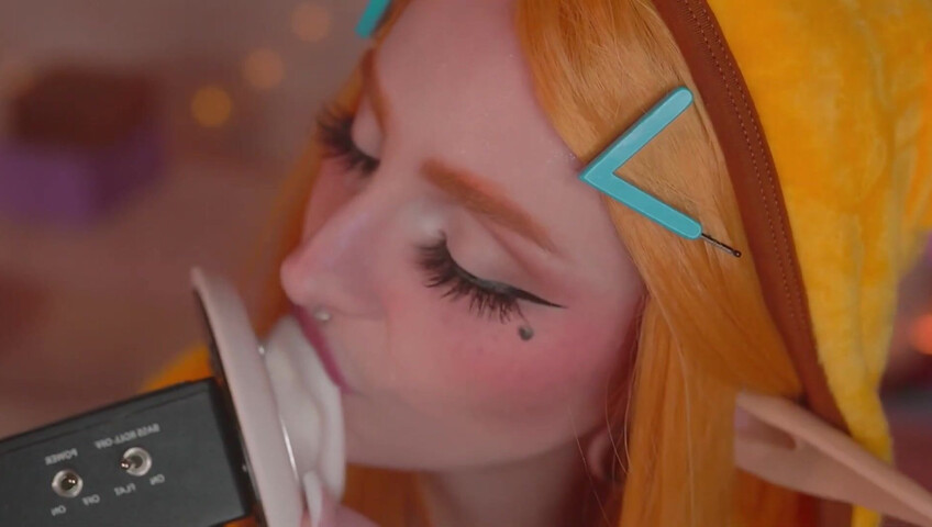 Mewlies ASMR - Sensual Ear Eating