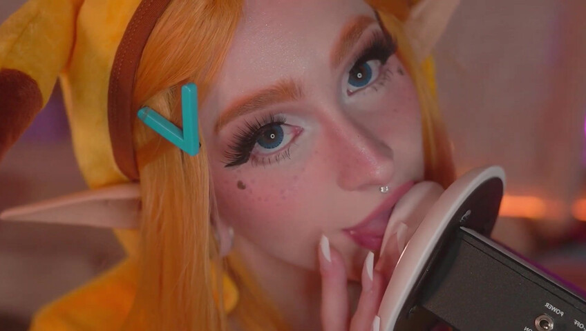 Mewlies ASMR - Sensual Ear Eating