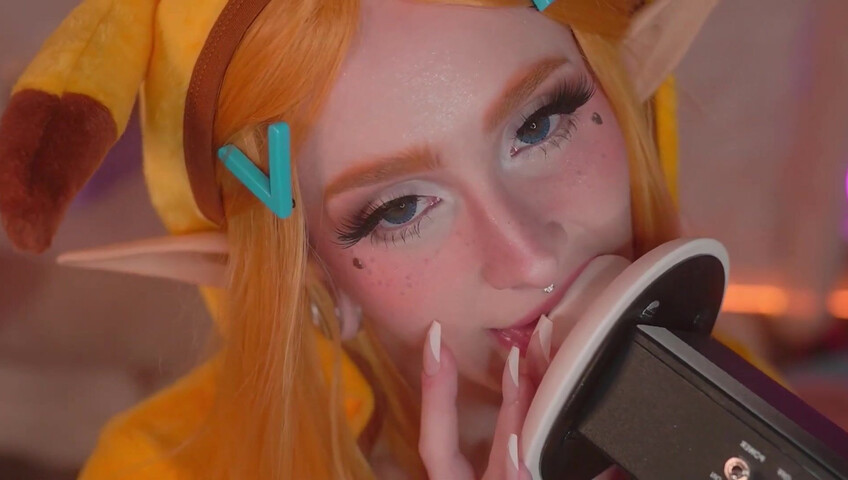 Mewlies ASMR - Sensual Ear Eating