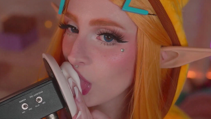 Mewlies ASMR - Sensual Ear Eating