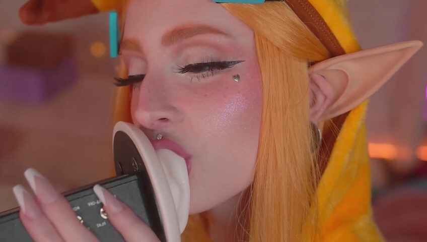 Mewlies ASMR - Sensual Ear Eating