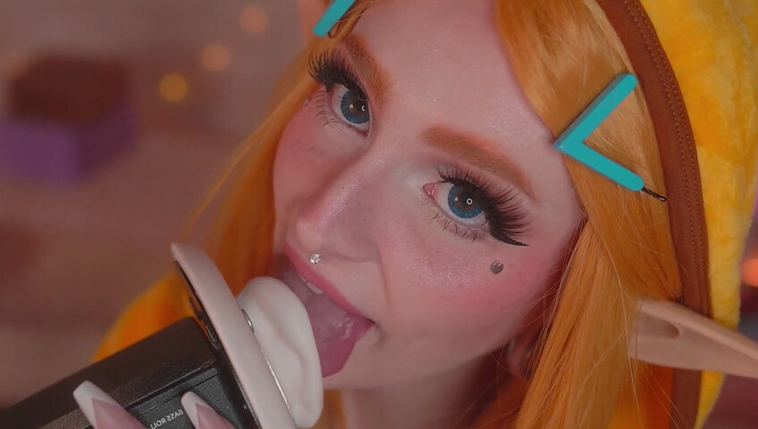 Mewlies ASMR - Sensual Ear Eating