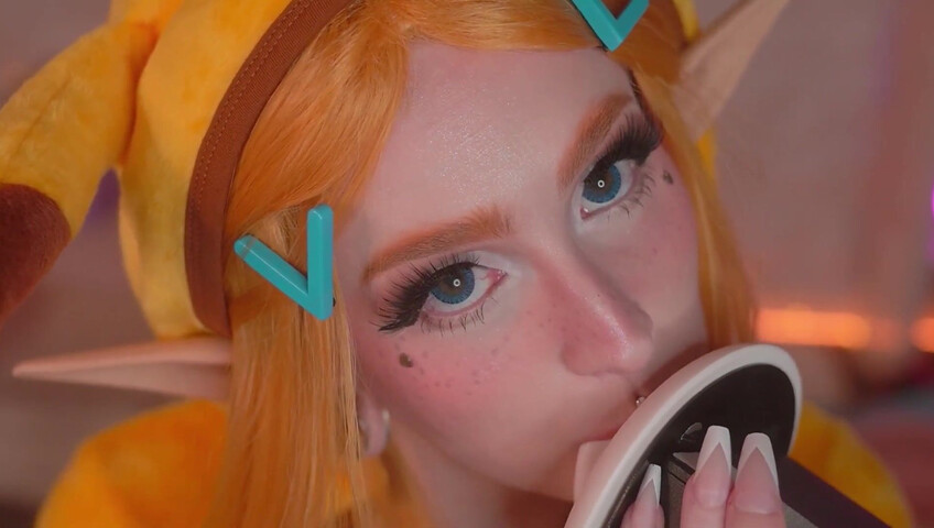 Mewlies ASMR - Sensual Ear Eating