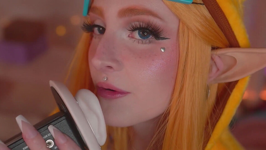 Mewlies ASMR - Sensual Ear Eating