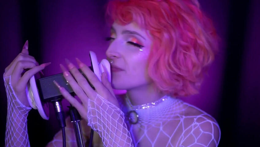 Mewlies ASMR - WHITE ICING Earlicking Patreon KINGS Exclusive