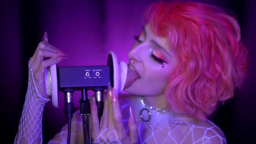 Mewlies ASMR - WHITE ICING Earlicking Patreon KINGS Exclusive