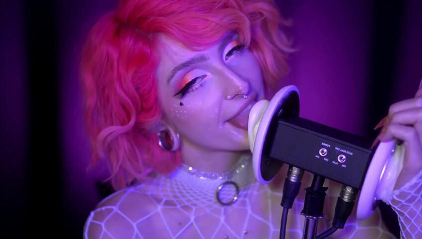 Mewlies ASMR - WHITE ICING Earlicking Patreon KINGS Exclusive