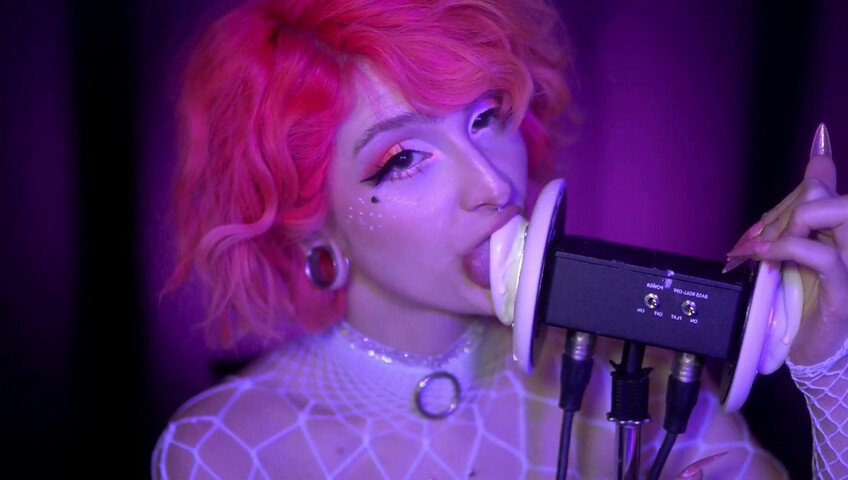 Mewlies ASMR - WHITE ICING Earlicking Patreon KINGS Exclusive