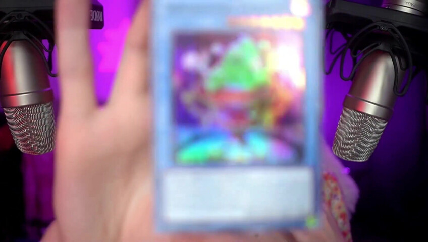 Mewlies ASMR - Yugioh Card Pack Opening ♡ Relaxing ♡ Casual Whispers & Giggles
