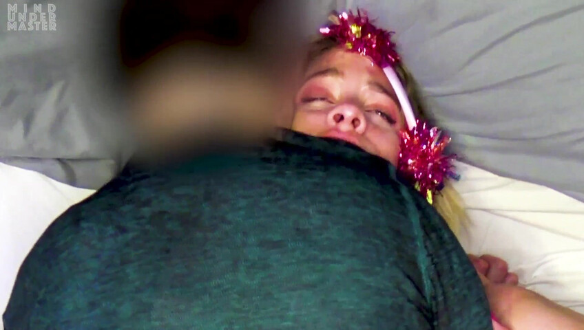 MindUnderMaster - Khloe Kapri - ASMR Taste