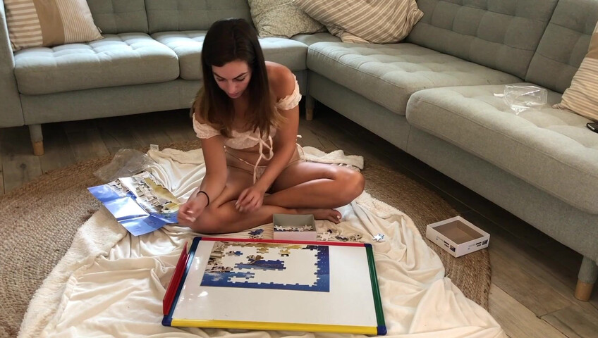 Miss Bell ASMR - 13 September 2021 - Make a Puzzle With Me