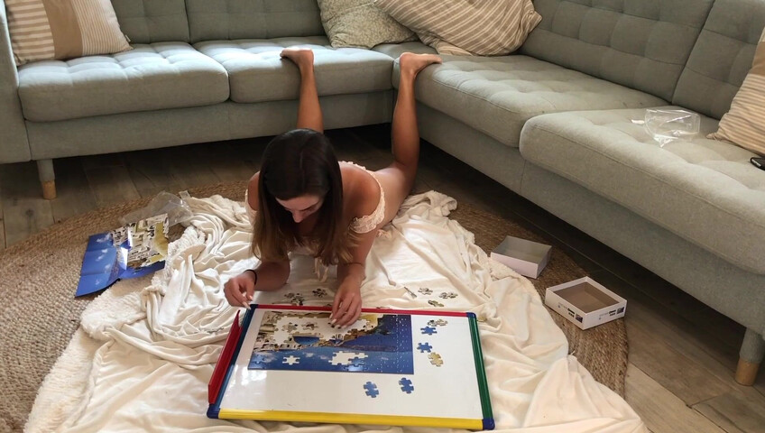 Miss Bell ASMR - 13 September 2021 - Make a Puzzle With Me