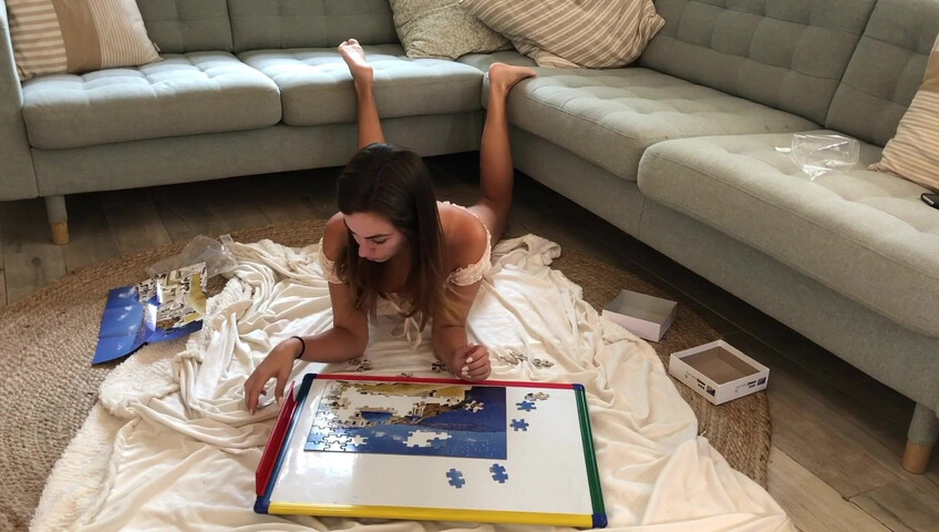 Miss Bell ASMR - 13 September 2021 - Make a Puzzle With Me