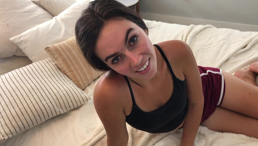 Miss Bell ASMR - 26 April 2021 - Hang Out With Your Girlfriend In Bed